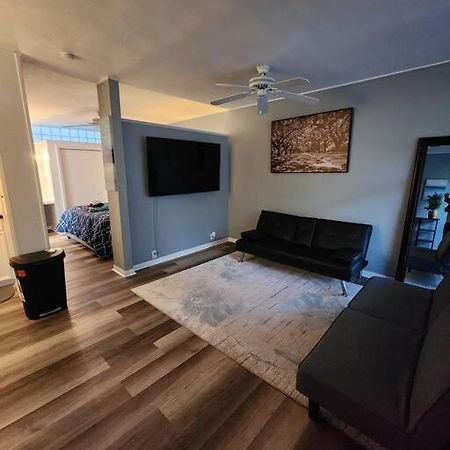 Blue Shark *W7* @ Montrose 1Br Private King Loft Apartment Houston Ngoại thất bức ảnh