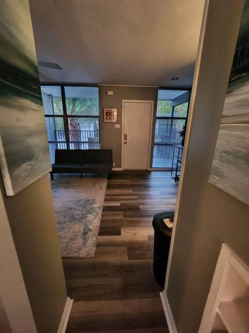 Blue Shark *W7* @ Montrose 1Br Private King Loft Apartment Houston Ngoại thất bức ảnh